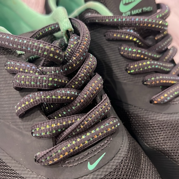 Nike Air Max Tennis Shoes - Picture 6 of 11